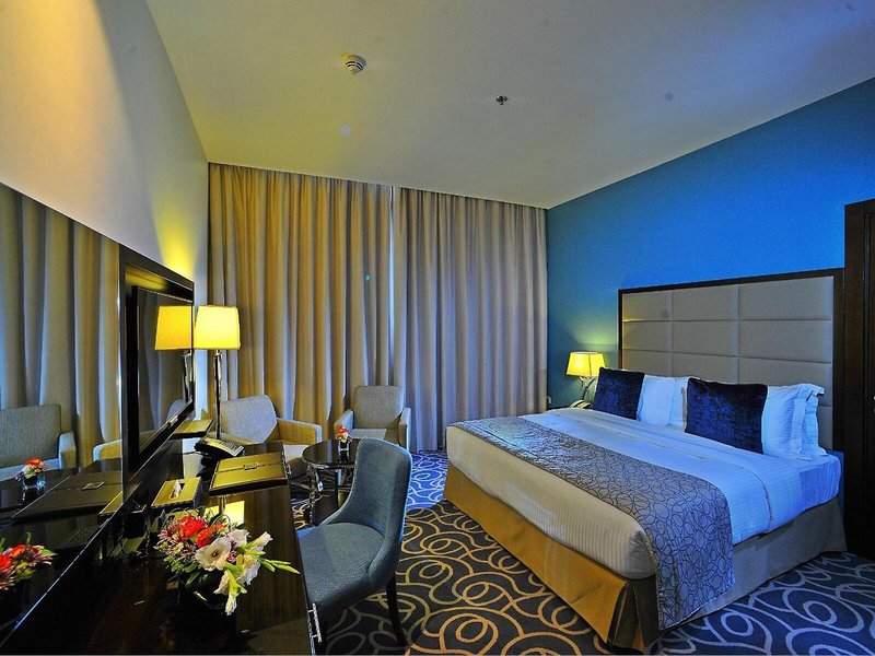 Ramada Abu Dhabi Corniche 21