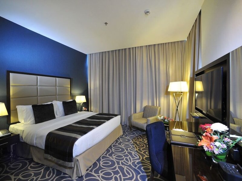 Ramada Abu Dhabi Corniche 25