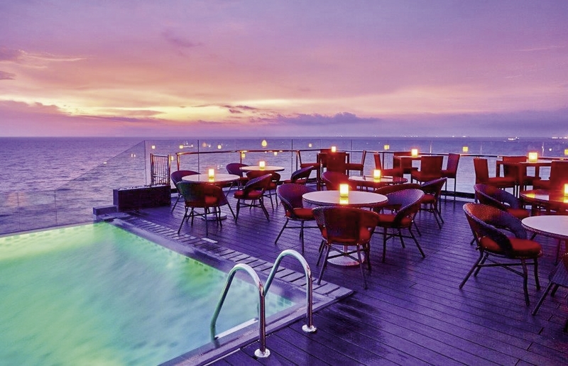 Radisson Hotel Colombo 1