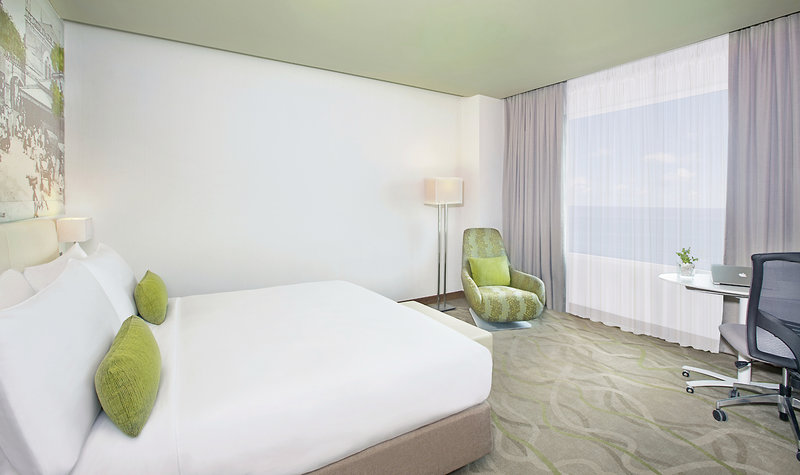 Radisson Hotel Colombo 13