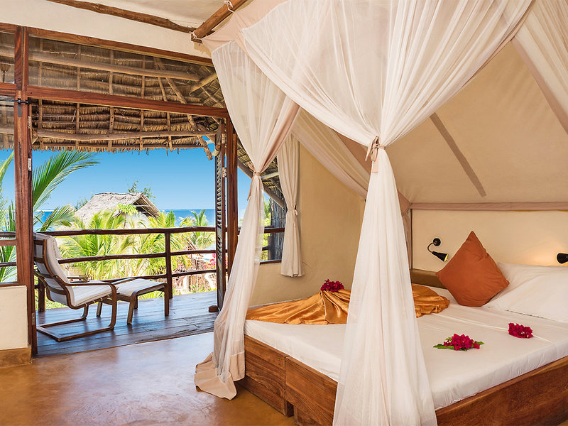 Sunshine Marine Lodge 3