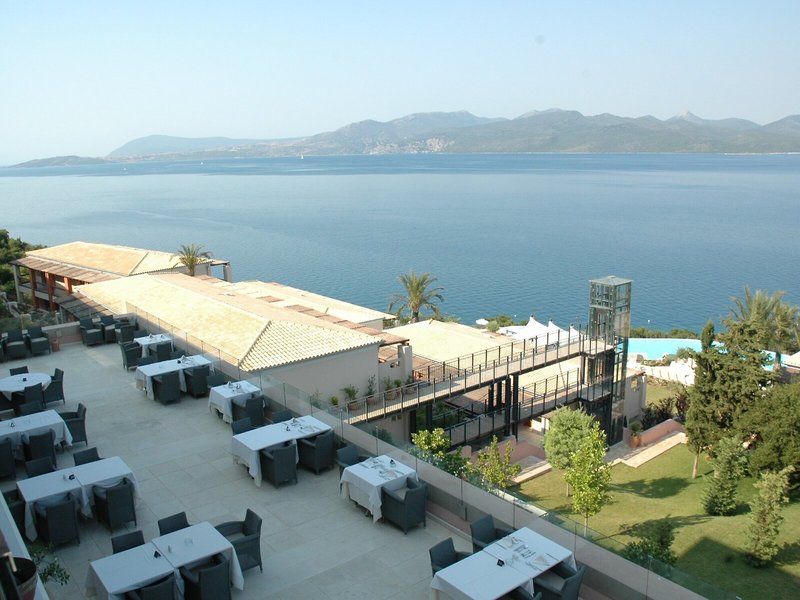 Ionian Blue Bungalows & Spa Resort 9