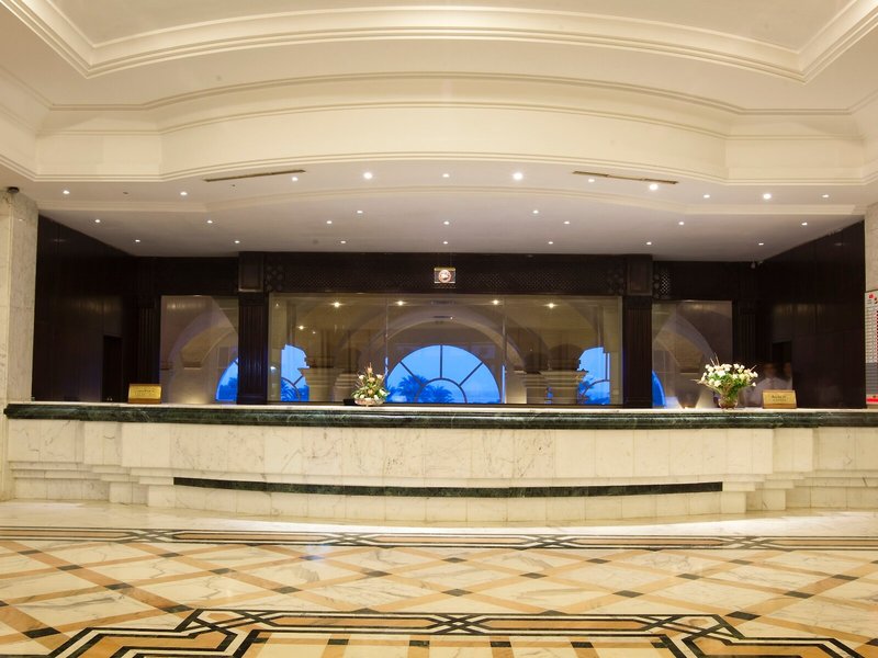 El Mouradi Palm Marina 22