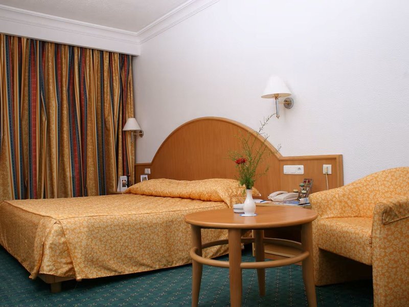 El Mouradi Palm Marina 48