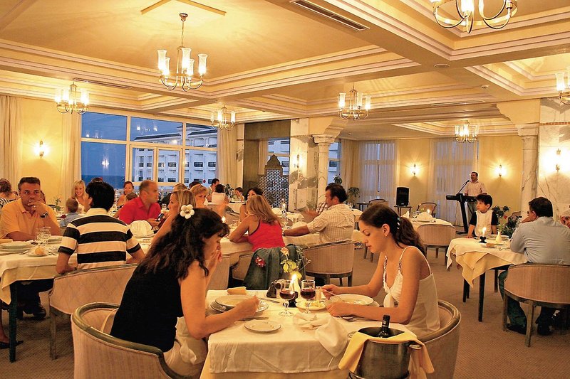 El Mouradi Palm Marina 6