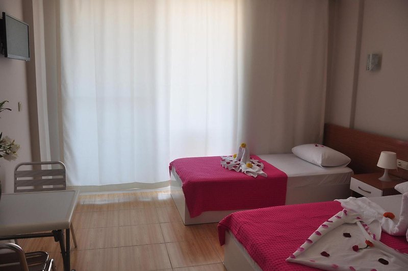 Önder Yildiz Hotel 8