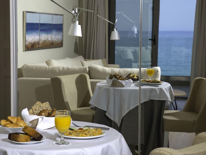 Swell Boutique Hotel 6