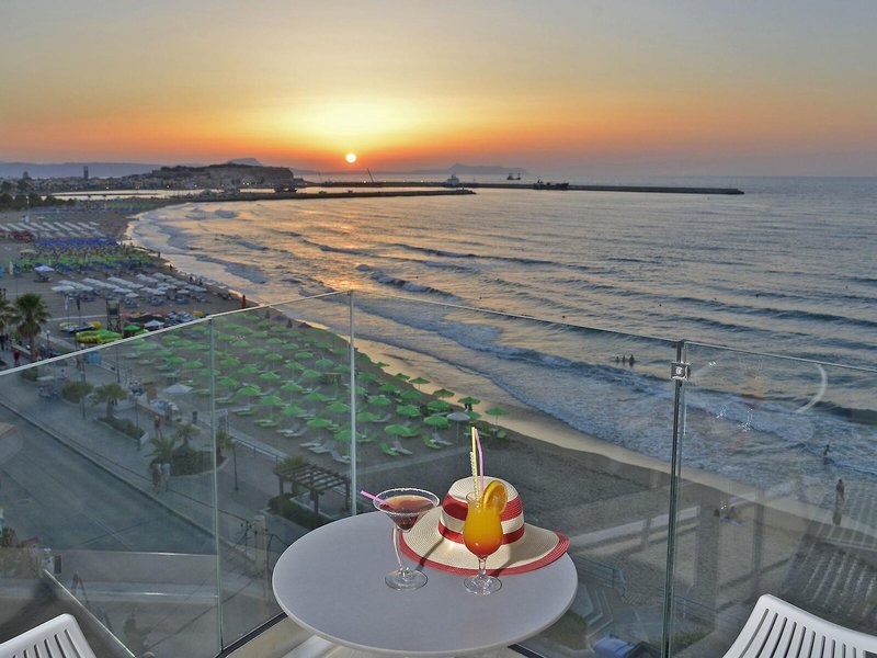 Swell Boutique Hotel 9