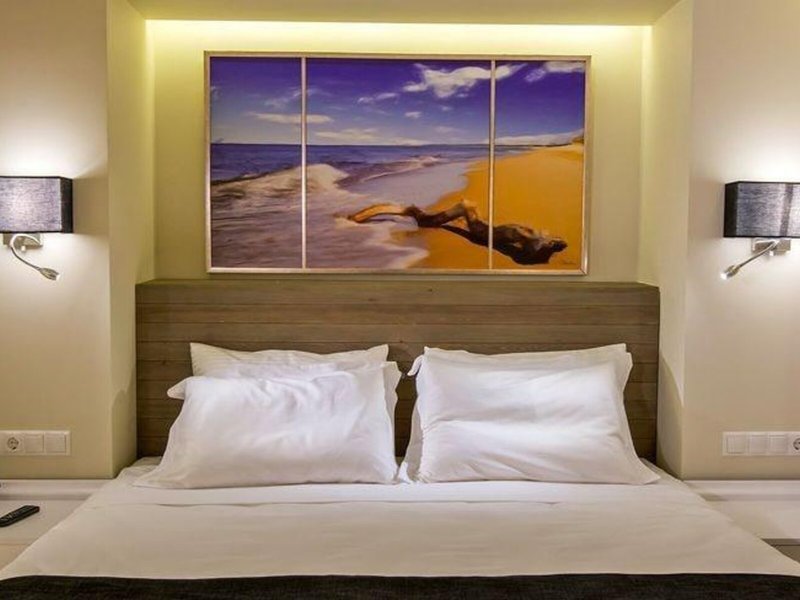 Swell Boutique Hotel 11