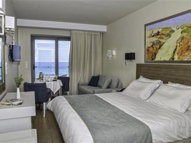 Swell Boutique Hotel 22