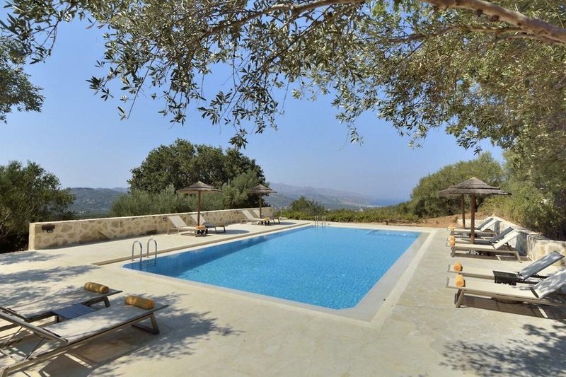 Elia 1 - Outdoor Pool