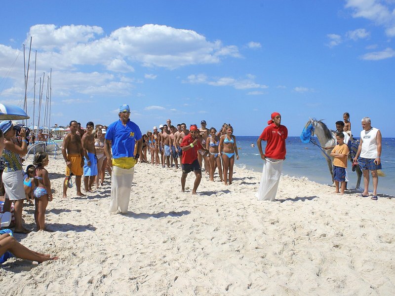 El Mouradi Club Selima 8