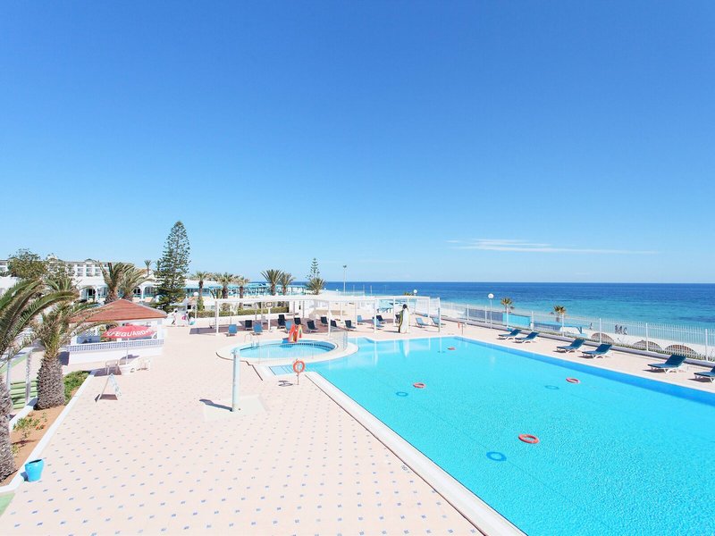 El Mouradi Club Selima 15