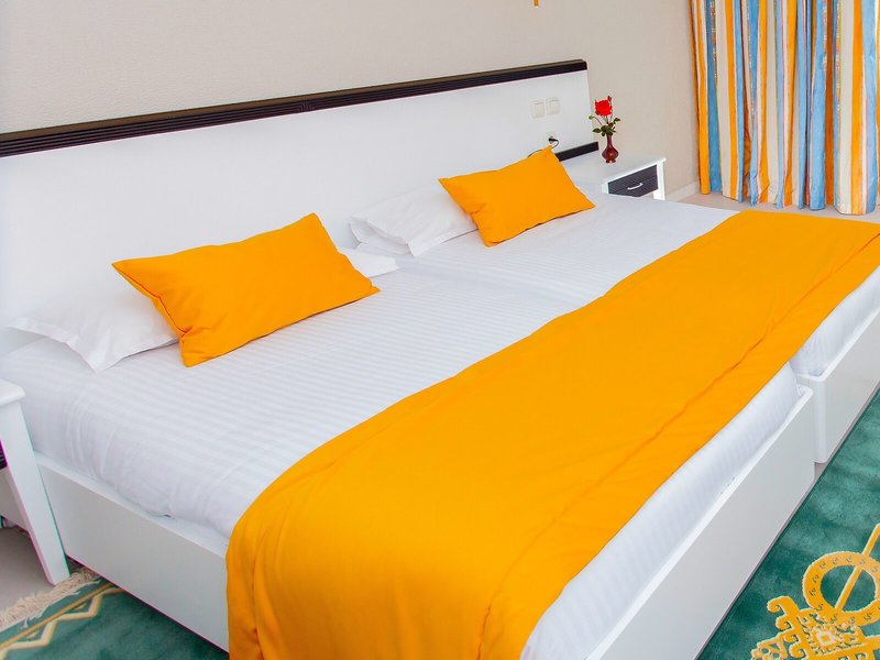 El Mouradi Club Selima 41