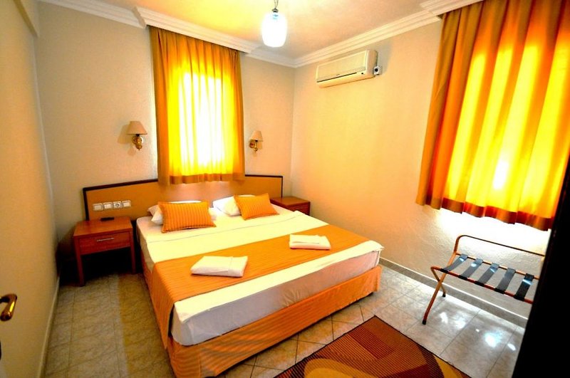 Sunpoint Family Hotel 8