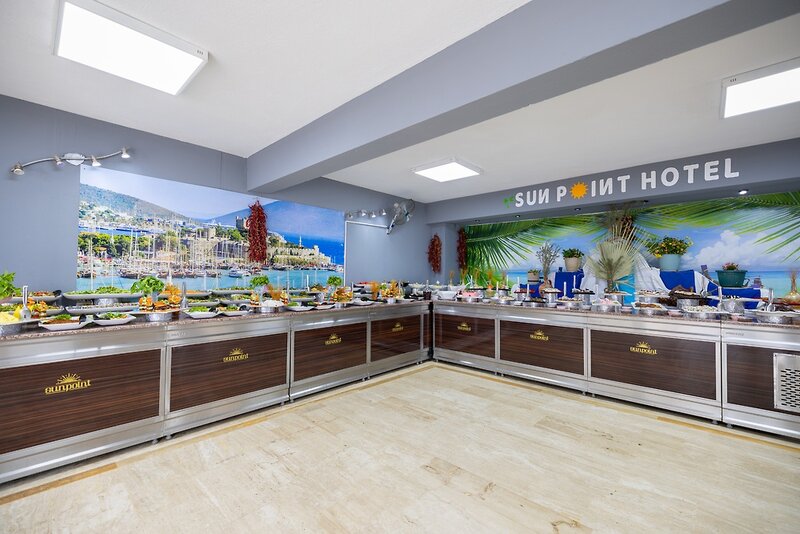 Sunpoint Family Hotel 10