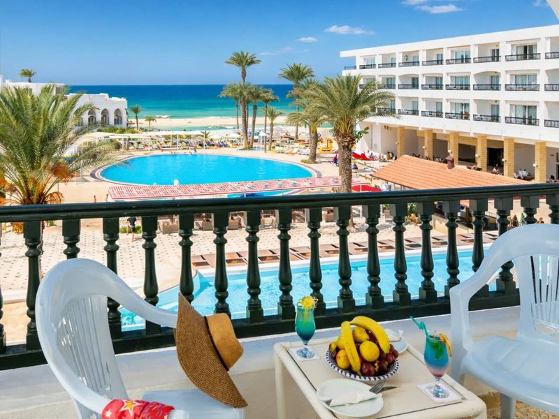 Le Soleil Bella Vista 17