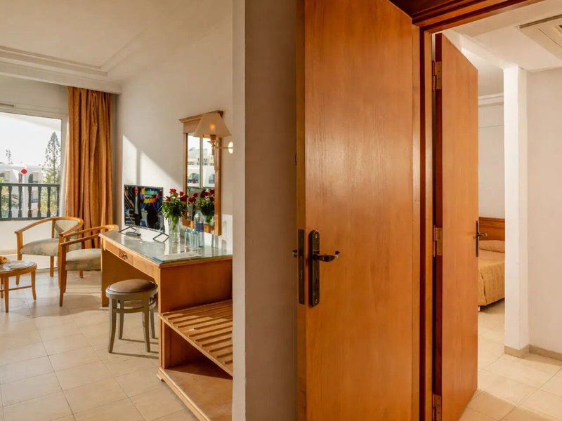 Le Soleil Bella Vista 24