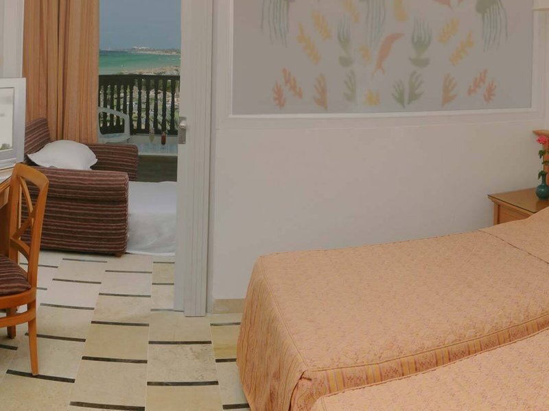 Le Soleil Bella Vista 42