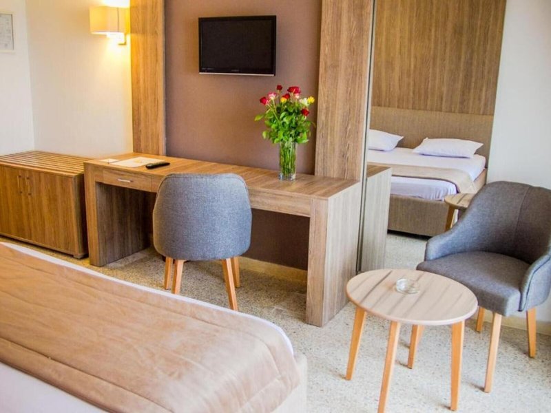 Le Soleil Bella Vista 44