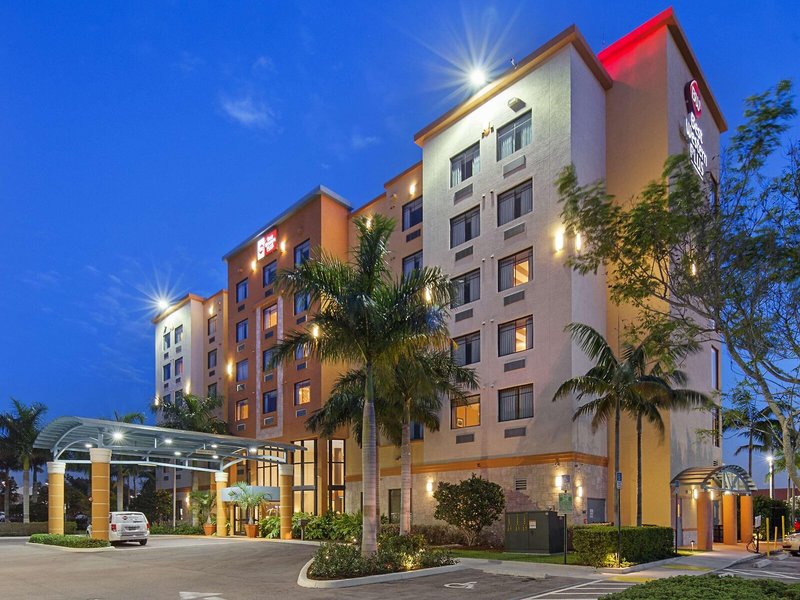 Best Western Plus Miami Executive Airport Hotel & Suites 3