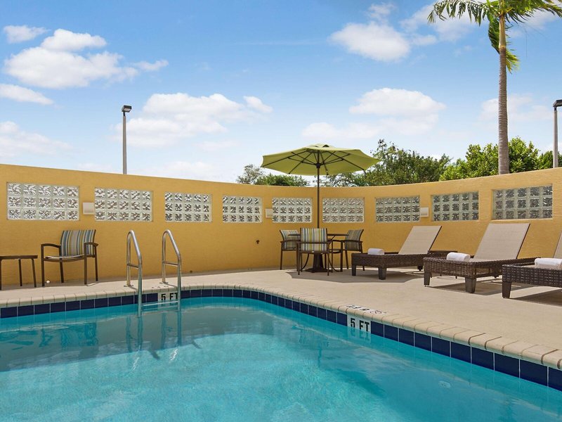 Best Western Plus Miami Executive Airport Hotel & Suites 8