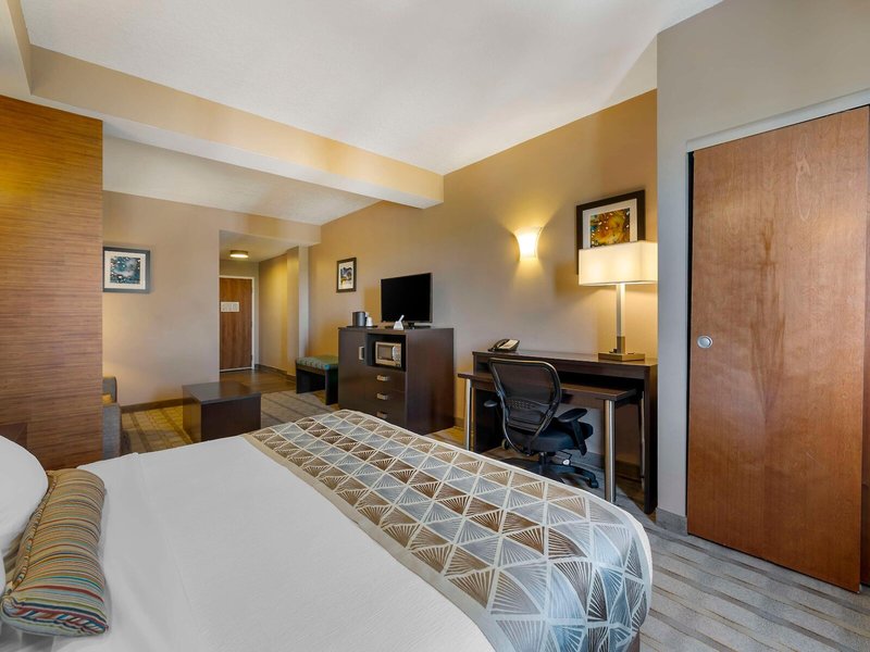 Best Western Plus Miami Executive Airport Hotel & Suites 29