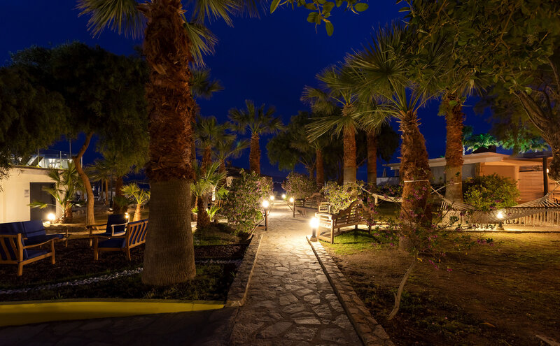 Charm Beach Hotel 4