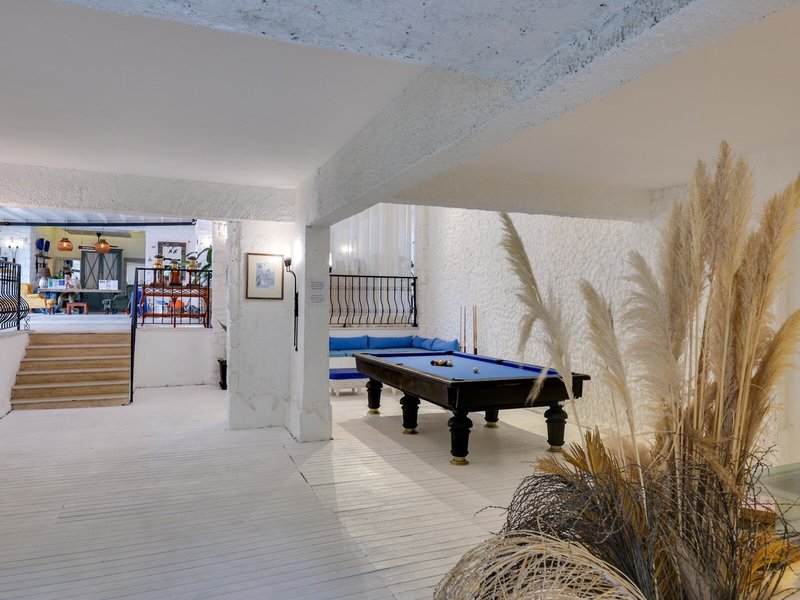 Charm Beach Hotel 41