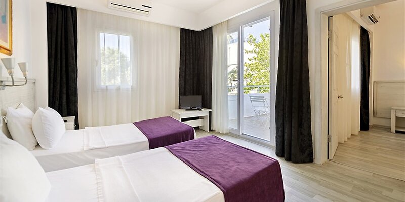 Charm Beach Hotel 21