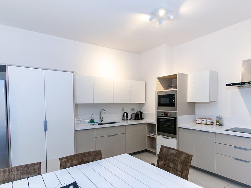 Cap Ouest 25 - Room Example