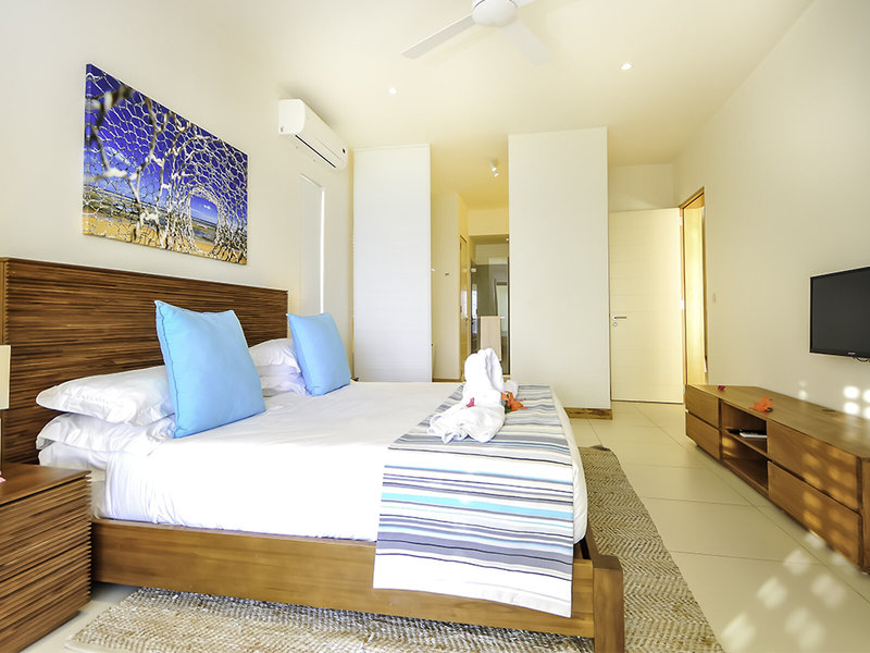 Cap Ouest 32 - Room Example