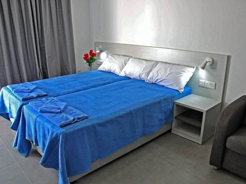 Kaos Hotel & Apartments 9 - Room Example