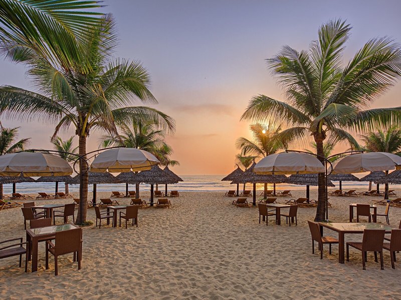 Holiday Beach Hotel 6