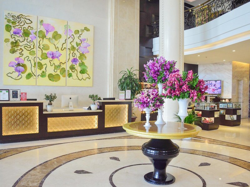 Holiday Beach Hotel 9
