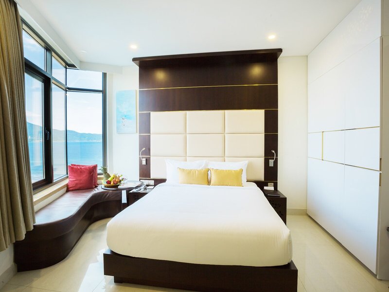 Holiday Beach Hotel 31