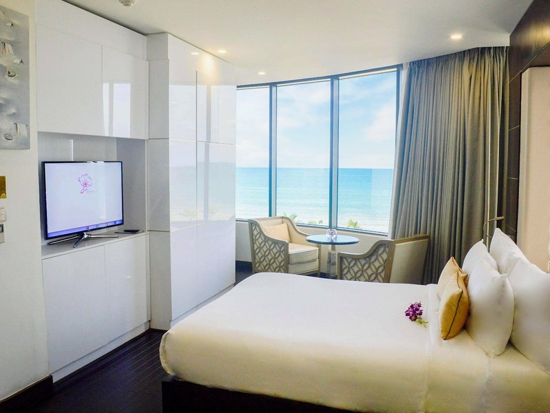 Holiday Beach Hotel 34