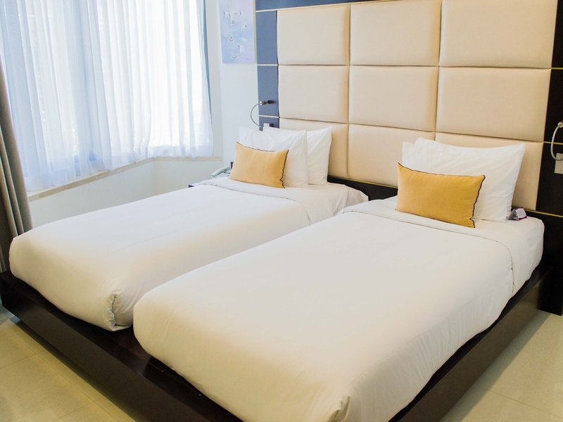 Holiday Beach Hotel 39
