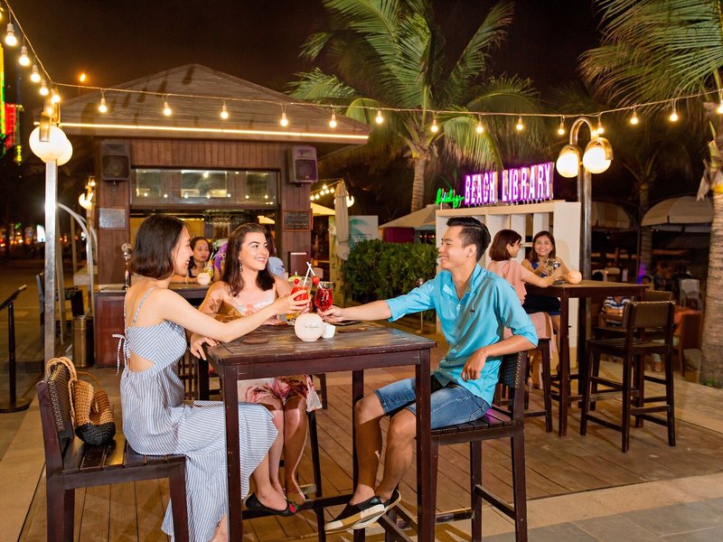 Holiday Beach Hotel 19