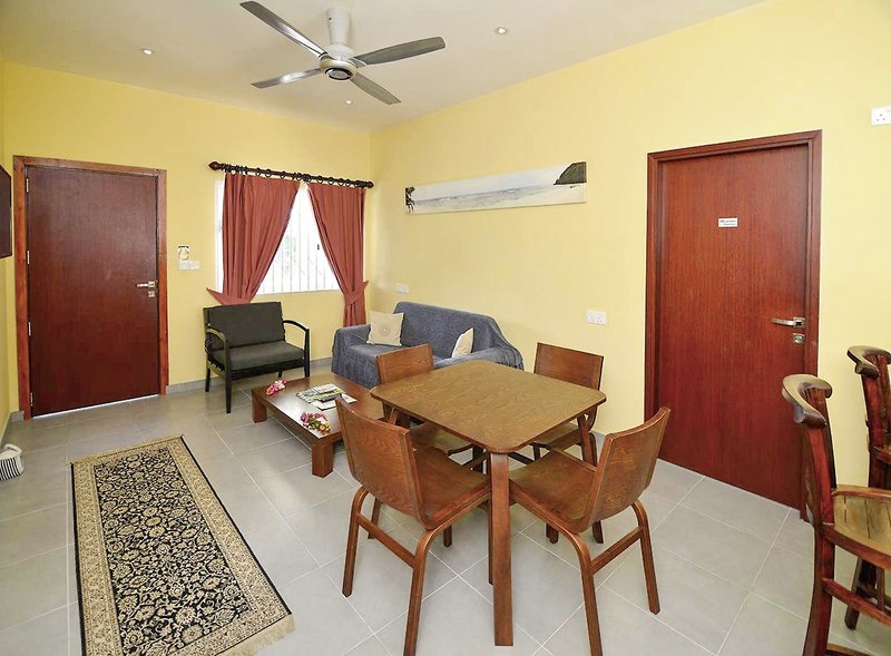 Surfers Beach Self Catering Chalets 7