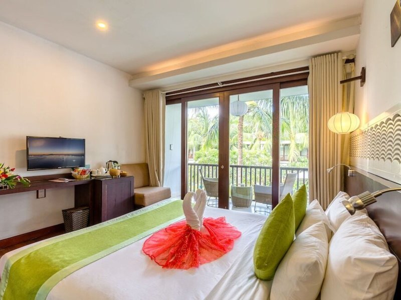 Emerald Hoian Riverside Resort 38