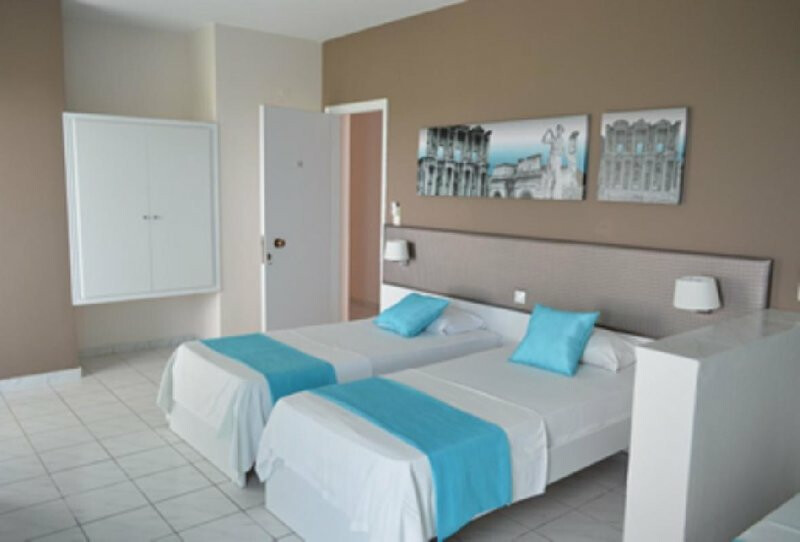 Blue Nest Hotel 8