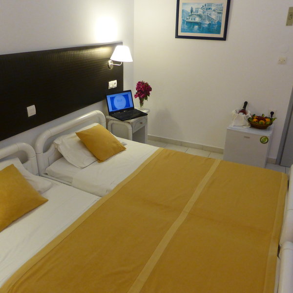 Blue Nest Hotel 13