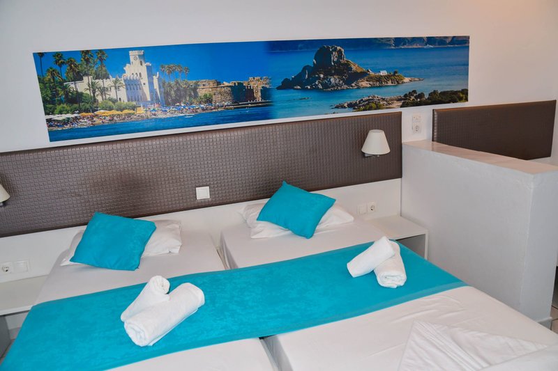 Blue Nest Hotel 18