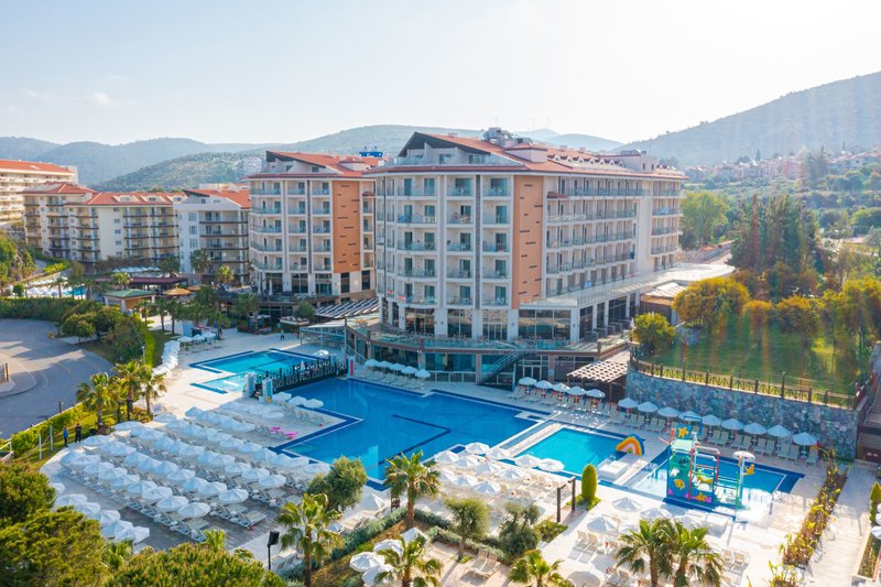 Ramada Resort Kusadasi & Golf 1