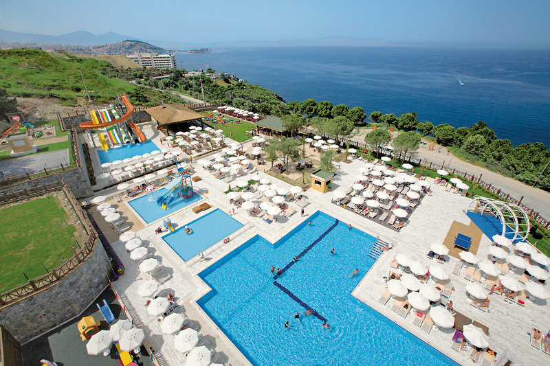 Ramada Resort Kusadasi & Golf 12