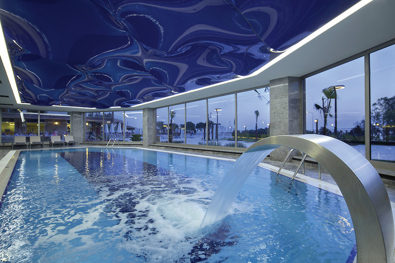 Ramada Resort Kusadasi & Golf 18