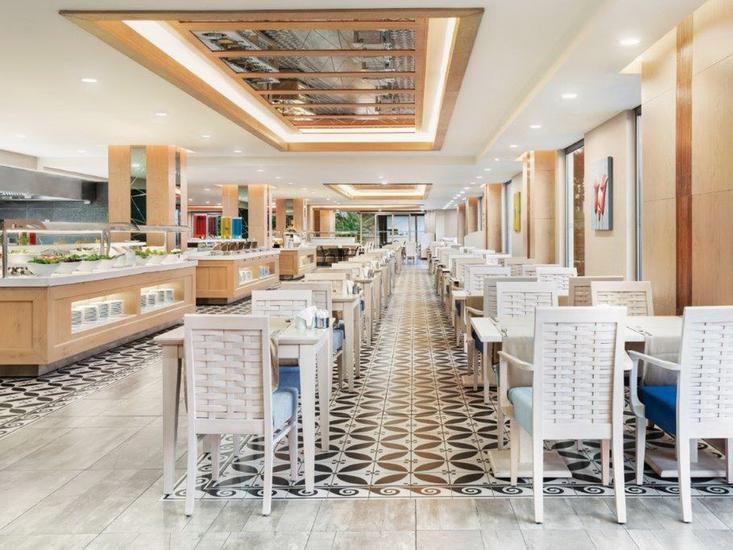 Ramada Resort Kusadasi & Golf 4 - Restaurant