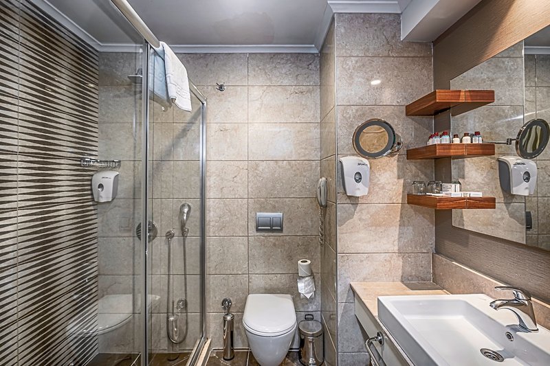 Side Crown Charm Palace 7