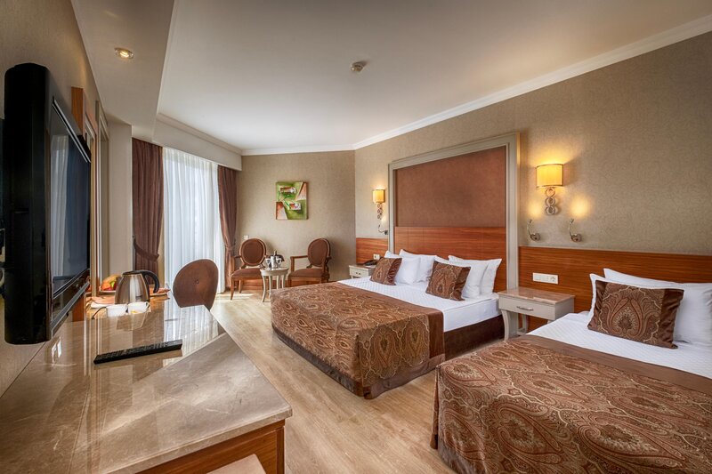 Well Palace Side 7